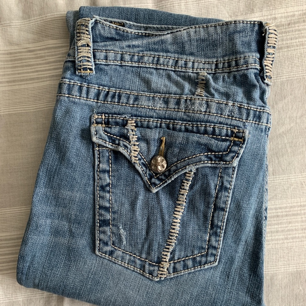 Miss Me Capri Jeans